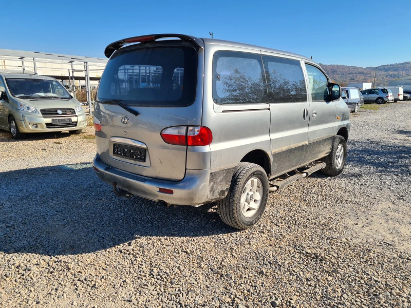 Hyundai Starex 2.5CRDI.4х4 140kc.6+ 1. Feislift..150000хил, снимка 5 - Бусове и автобуси - 47857211