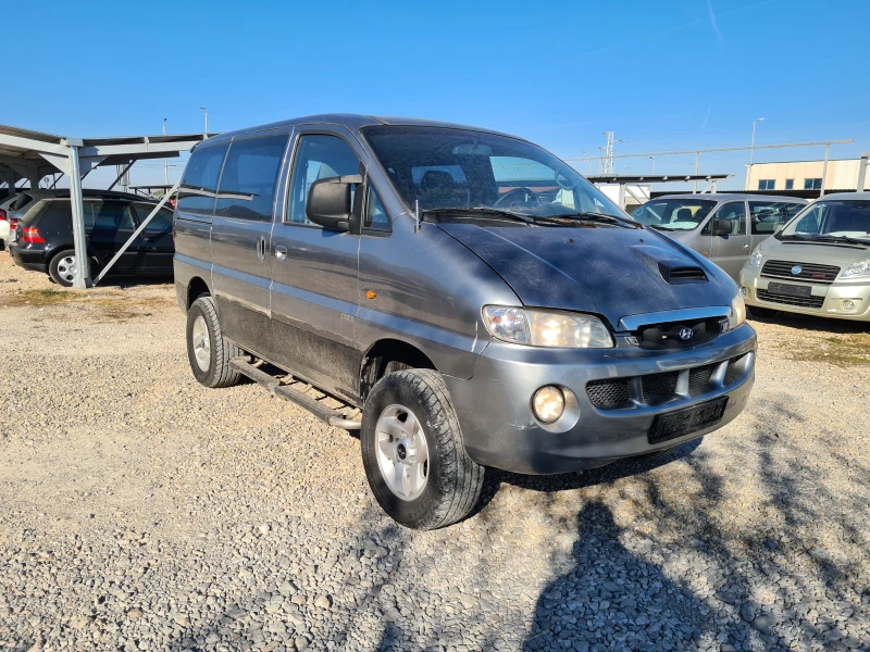 Hyundai Starex 2.5CRDI.4х4 140kc.6+ 1. Feislift..150000хил, снимка 3 - Бусове и автобуси - 47857211