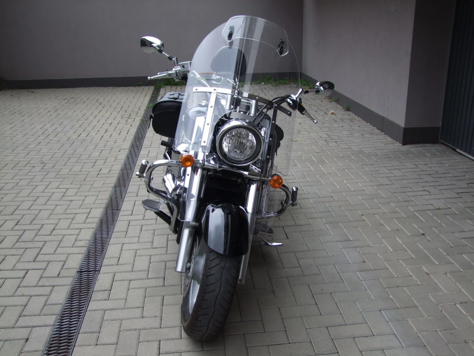 Suzuki Boulevard VLR 1800 - изображение 2