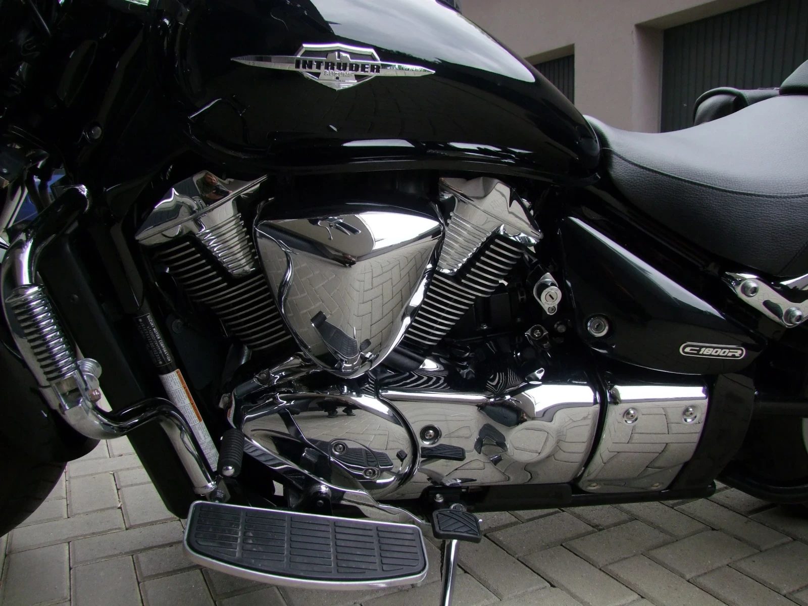 Suzuki Boulevard VLR 1800 - изображение 4