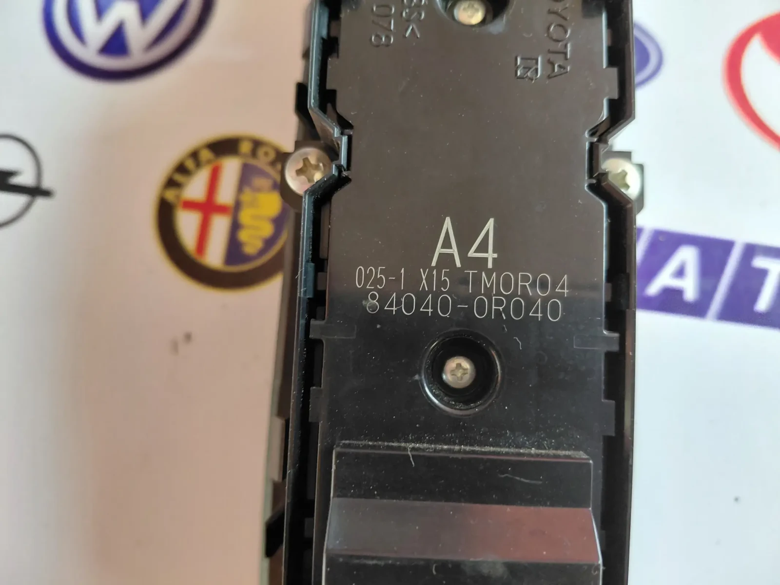 84040-0R040 Панел/бутони ел.стъкла,огледала TOYOTA COROLLA (2020-2022) 74232-02B10, снимка 4 - Части - 56223738