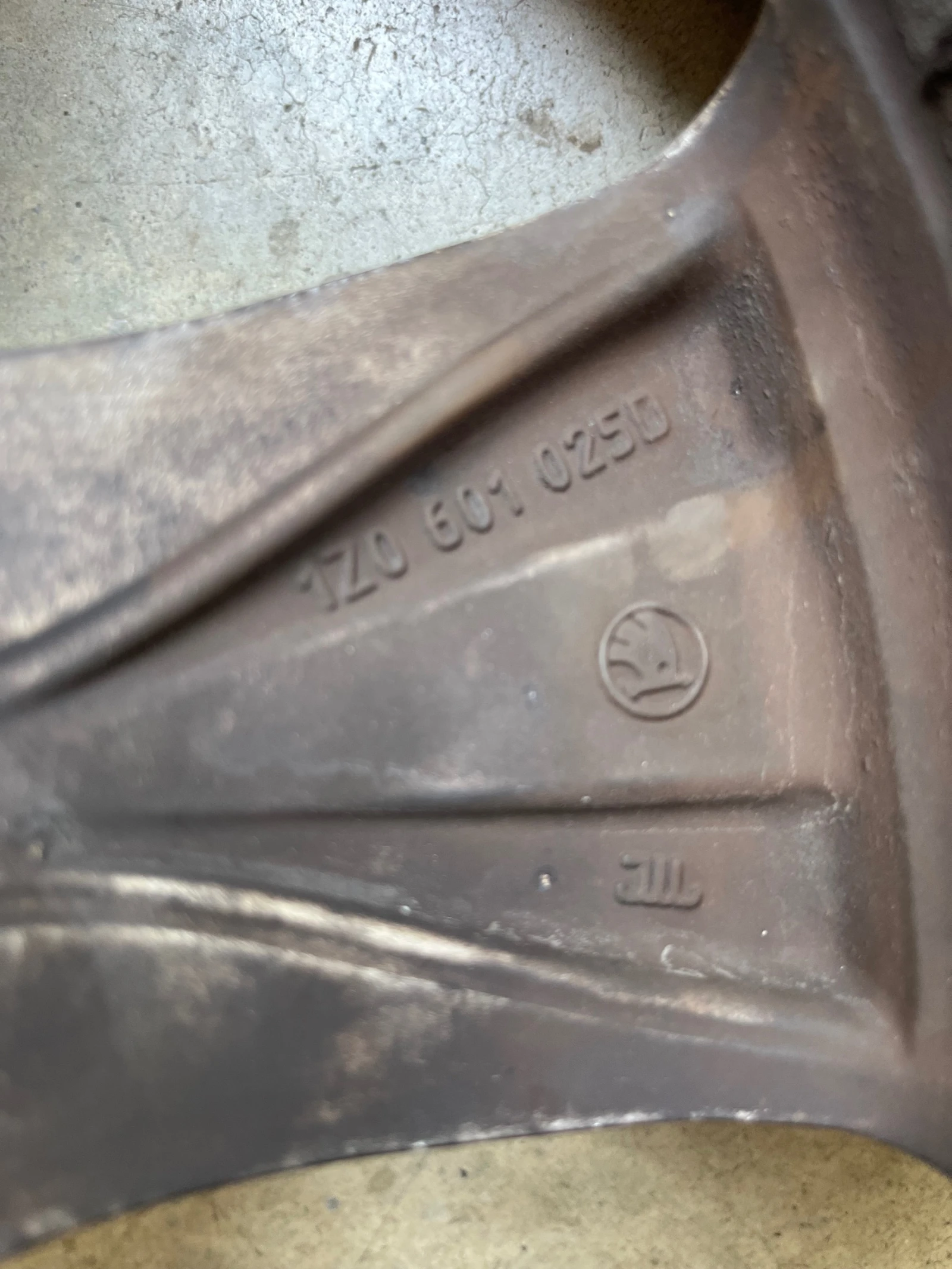 Джанти за Skoda Octavia, снимка 5 - Гуми и джанти - 55098922