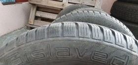 Гуми Зимни 195/65R15, снимка 3 - Гуми и джанти - 30738072