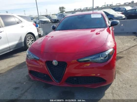 Alfa Romeo Giulia 2.0L I-4 DI, VVT, TURBO, 280HP Rear Wheel Drive, снимка 4