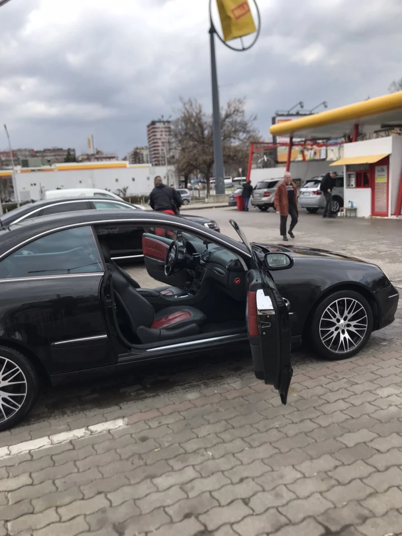 Mercedes-Benz CLS 320, снимка 4 - Автомобили и джипове - 47424506