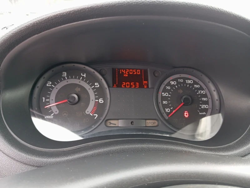 Renault Clio 1.2i ЛИЗИНГ , снимка 12 - Автомобили и джипове - 47549325