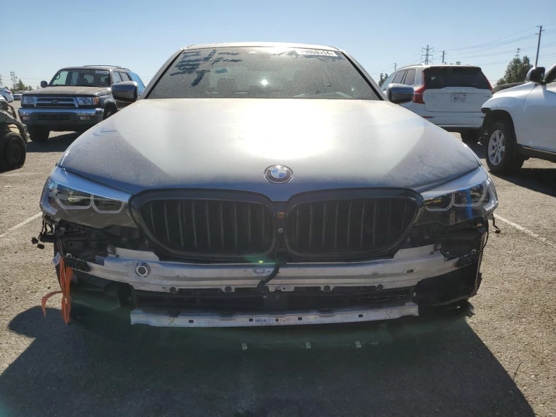 BMW 540 DIGITAL* CAMERA* KEYLESS* ШИБЕДАХ* ПОДГРЕВ* , снимка 1 - Автомобили и джипове - 47994934