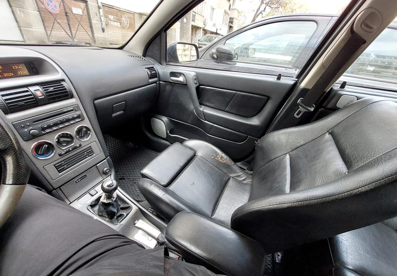 Opel Astra, снимка 11 - Автомобили и джипове - 48498258