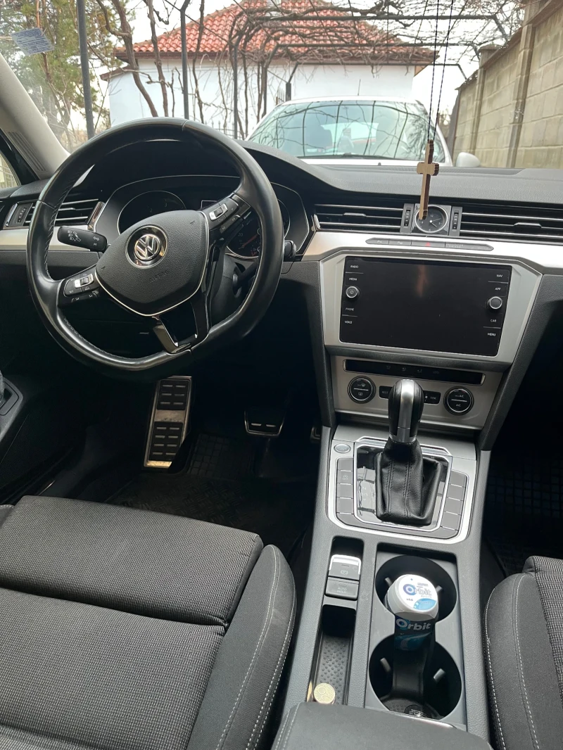 VW Passat R line, снимка 8 - Автомобили и джипове - 48631105