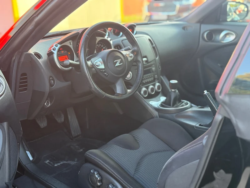 Nissan 370Z 3.7 TOP, снимка 11 - Автомобили и джипове - 50722703