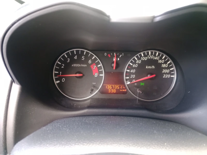 Nissan Note 1.6, снимка 6 - Автомобили и джипове - 52419486