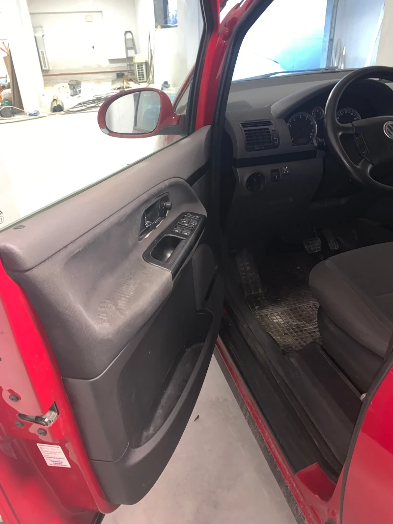 VW Sharan 1.8Бензин/LPG 150кс.Автоматик!, снимка 6 - Автомобили и джипове - 52811470