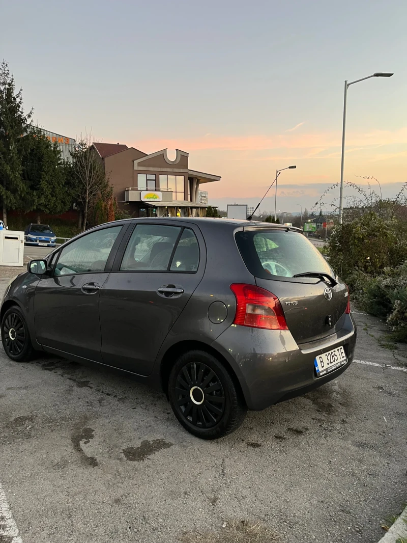 Toyota Yaris D-4D, снимка 4 - Автомобили и джипове - 53122925