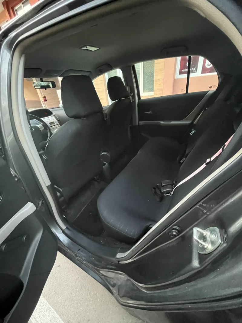 Toyota Yaris D-4D, снимка 9 - Автомобили и джипове - 53122925