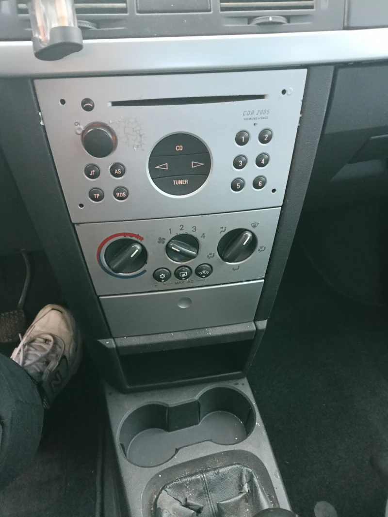 Opel Meriva, снимка 8 - Автомобили и джипове - 53215402