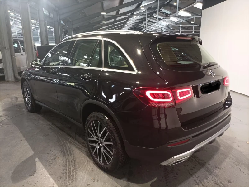 Mercedes-Benz GLC 220, снимка 3 - Автомобили и джипове - 53503279