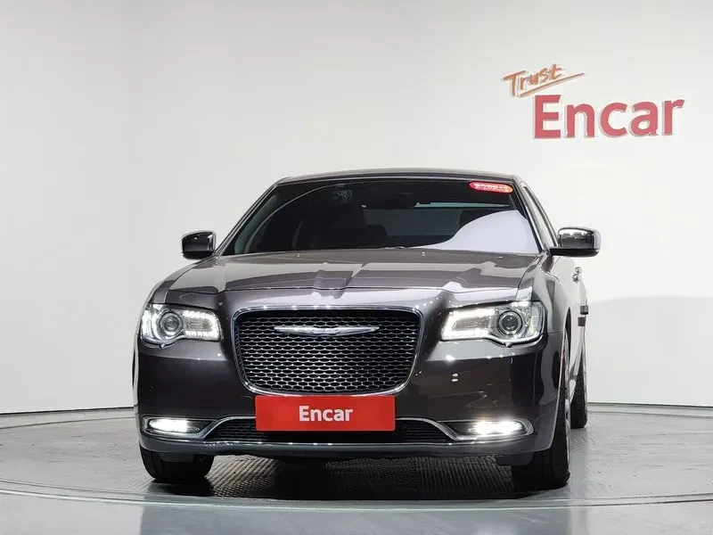 Chrysler 300c 3.6, снимка 3 - Автомобили и джипове - 54328403