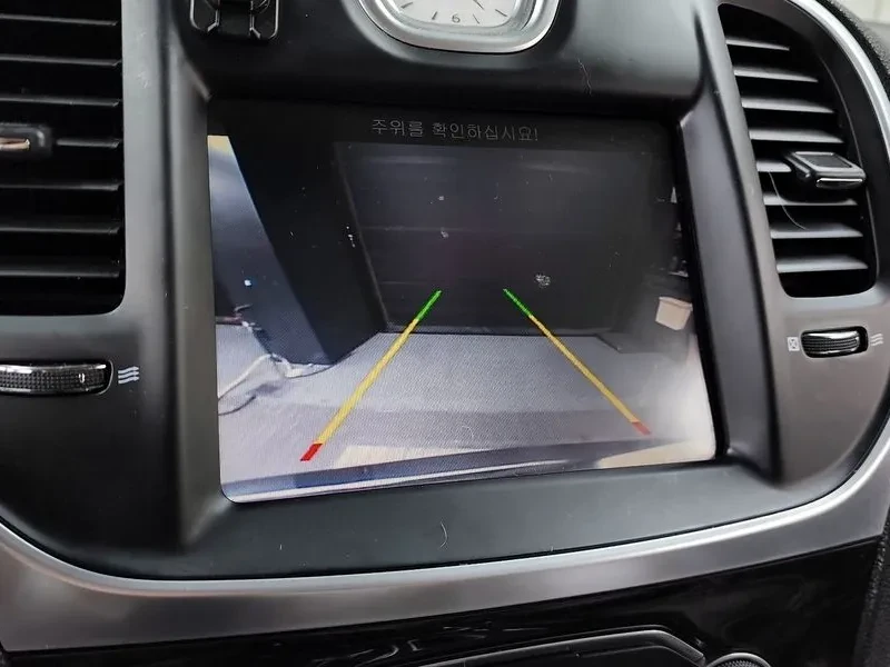 Chrysler 300c 3.6, снимка 15 - Автомобили и джипове - 54328403