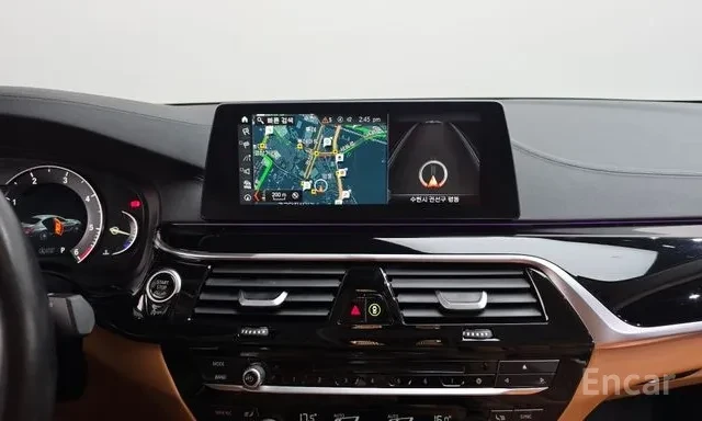 BMW 520 D | LUXURY EDITION SPECIAL | ШИБЕДАХ | HEAX UP | , снимка 8 - Автомобили и джипове - 55565366