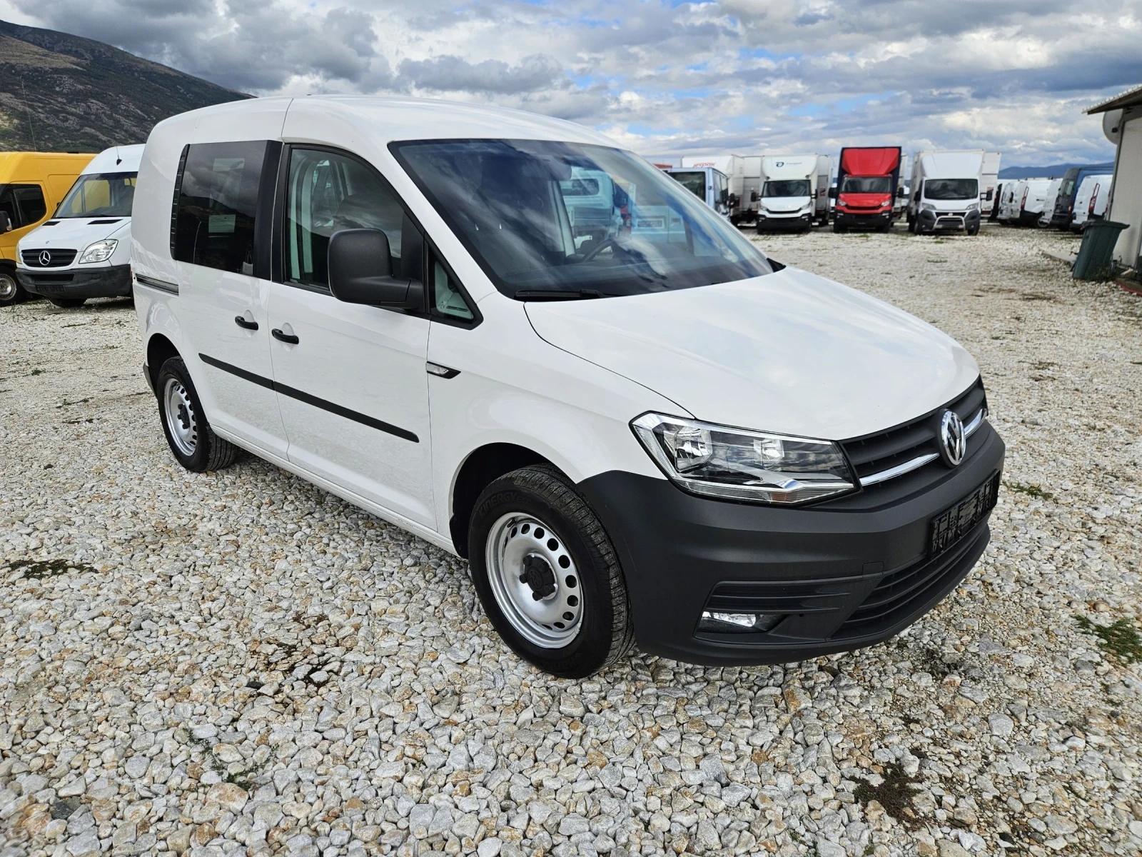 VW Caddy 2.0 TDI, Нави, Клима - изображение 7