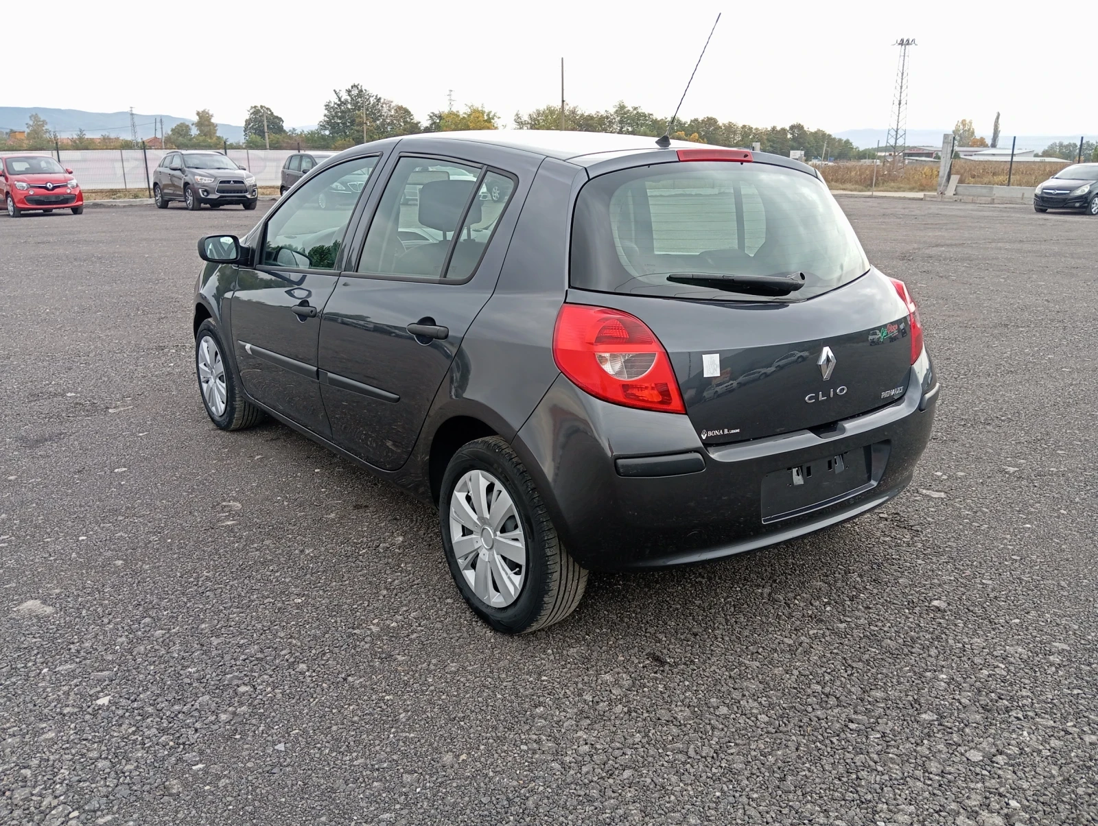 Renault Clio 1.2i ЛИЗИНГ  - изображение 4