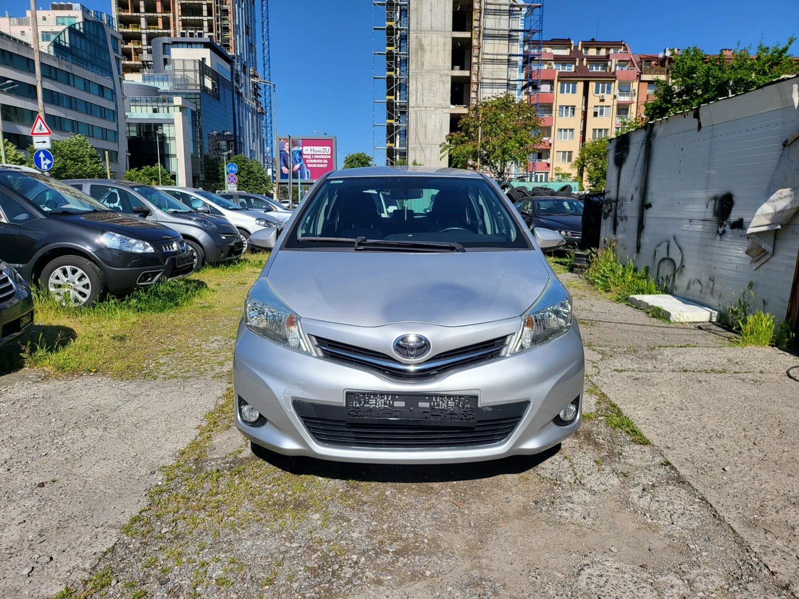 Toyota Yaris 1.0 vvti GPL - изображение 2