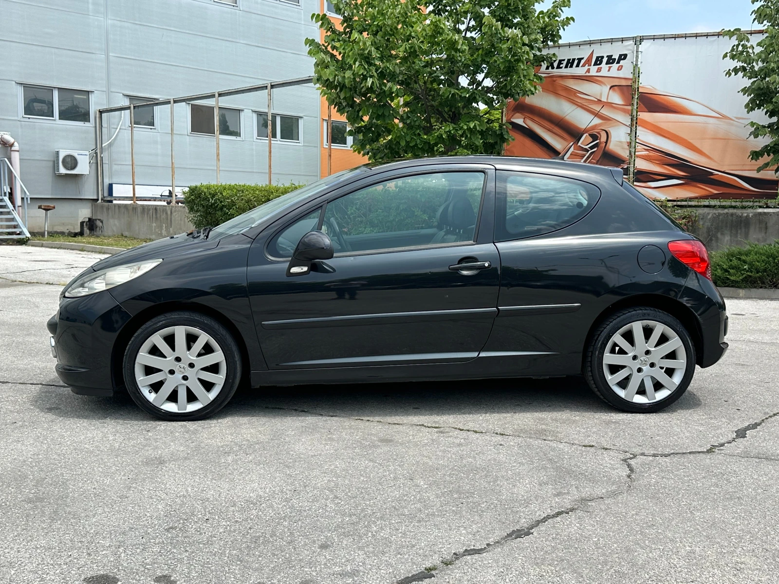Peugeot 207 1.6d 109 к.с. - изображение 2