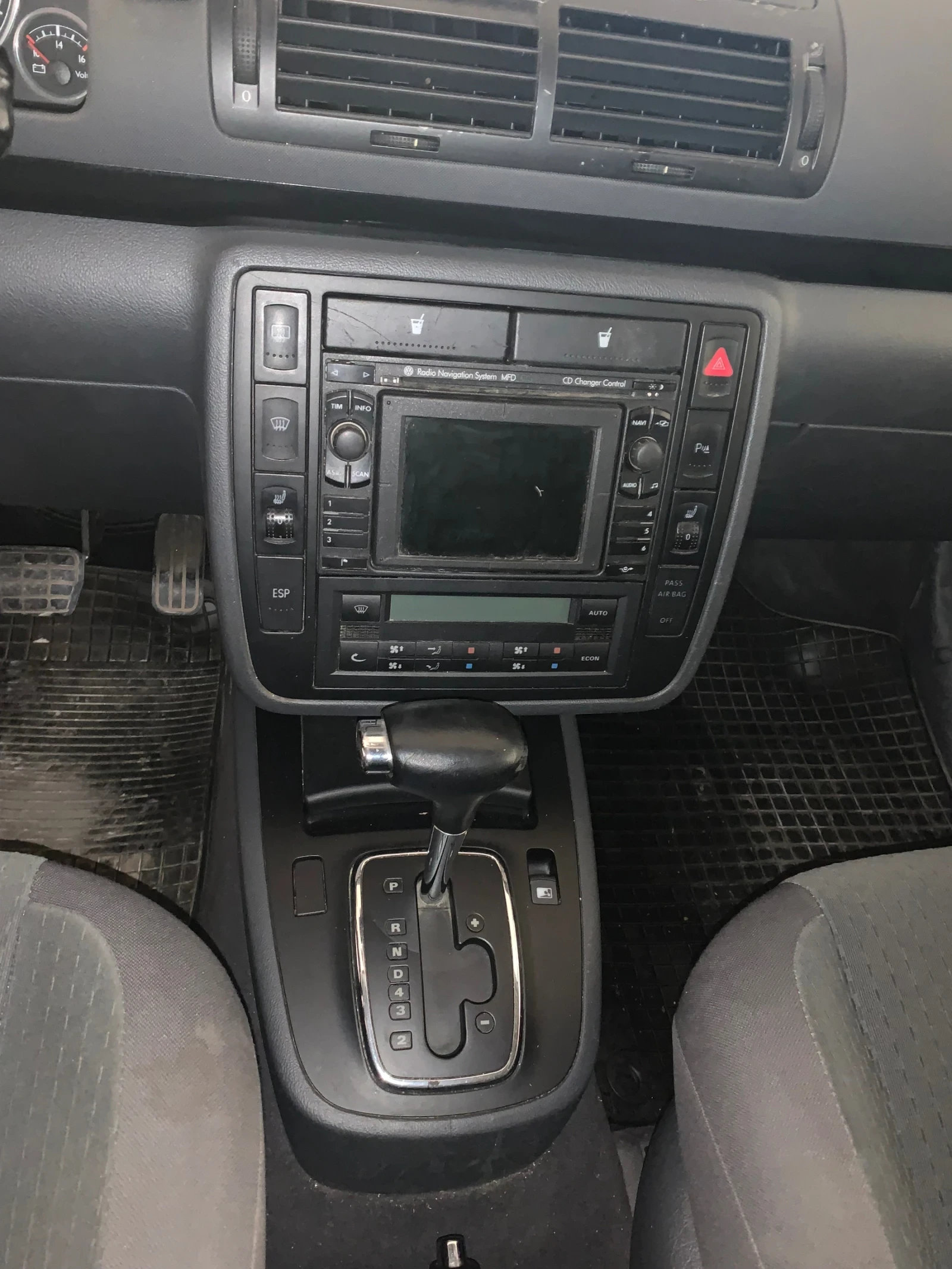 VW Sharan 1.8Бензин/LPG 150кс.Автоматик! - изображение 7