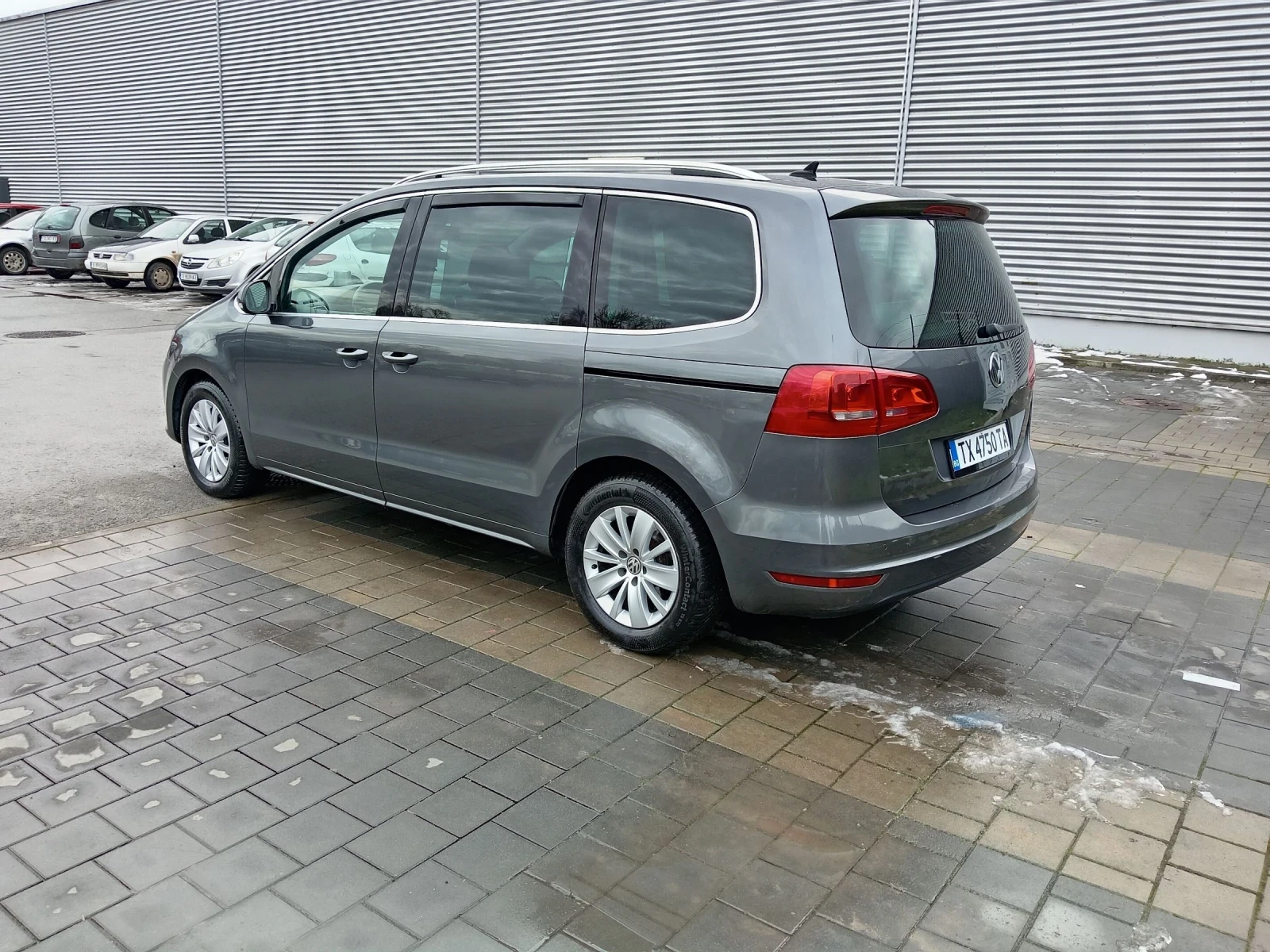 VW Sharan 2.0-140  - изображение 4