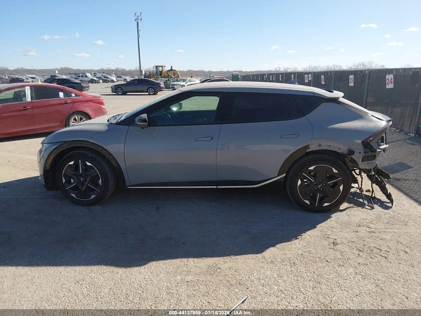 Kia EV6 WIND | ЦЕНА ДО БЪЛГАРИЯ | , снимка 13 - Автомобили и джипове - 53810379