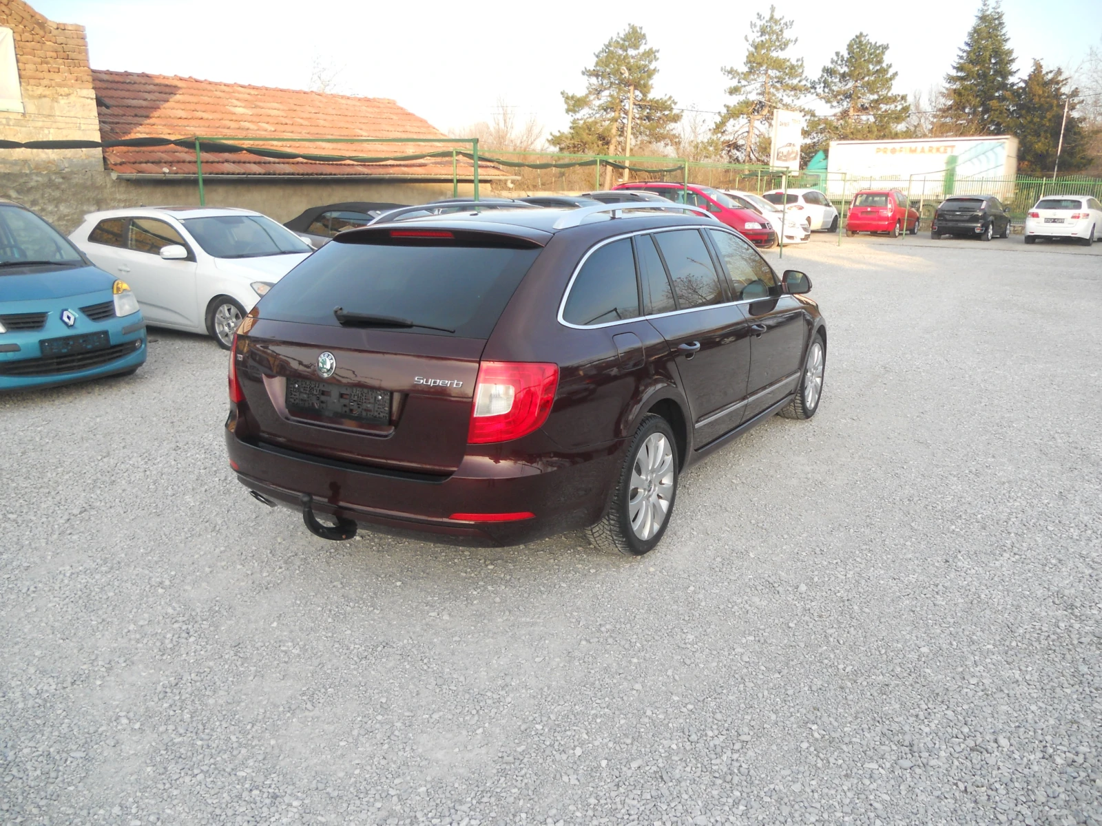 Skoda Superb 2.0TDI ЛИЗИНГ!!! 140 КОНСКИ СИЛИ, снимка 4 - Автомобили и джипове - 53815782