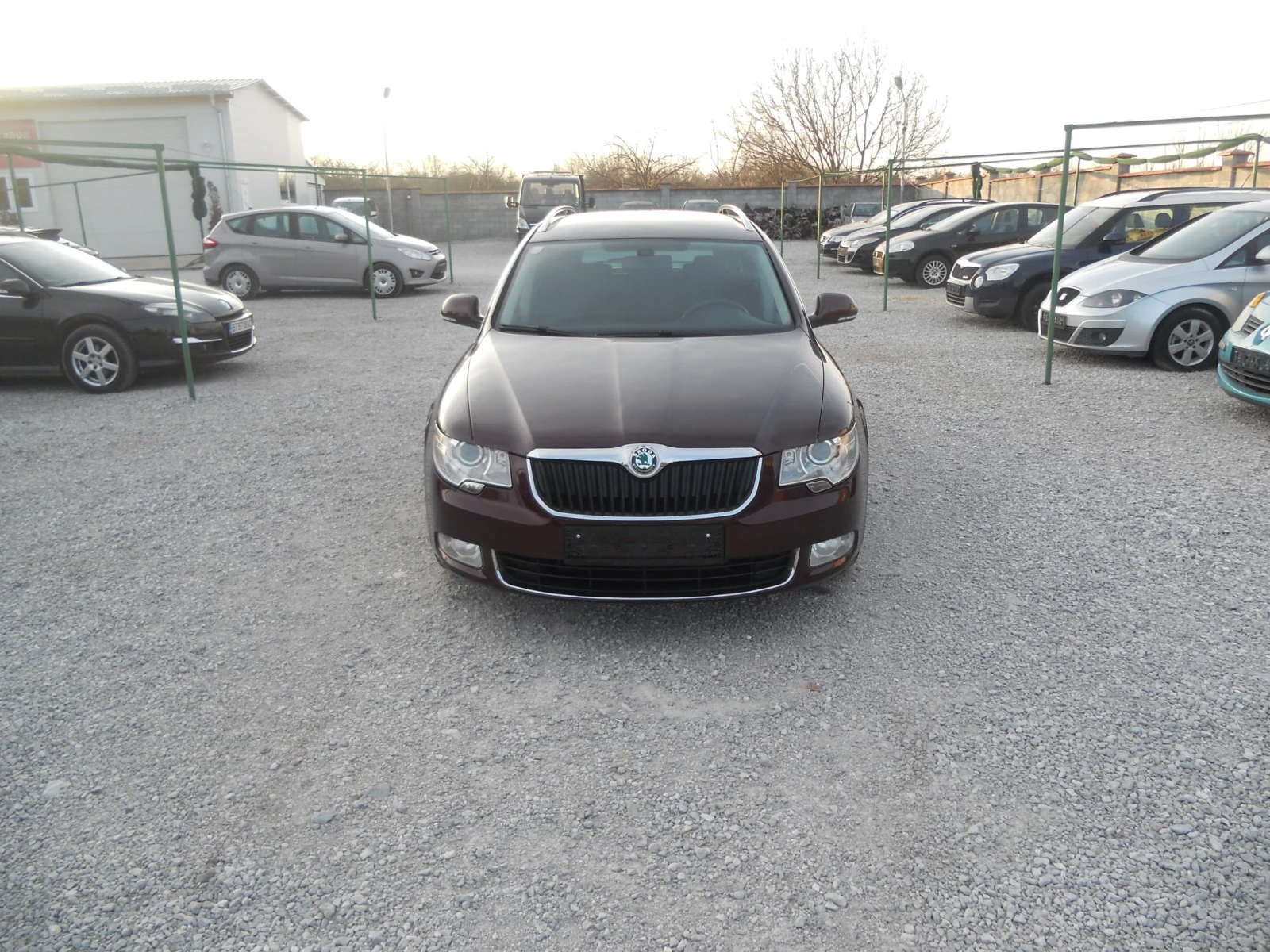 Skoda Superb 2.0TDI ЛИЗИНГ!!! 140 КОНСКИ СИЛИ, снимка 2 - Автомобили и джипове - 53815782
