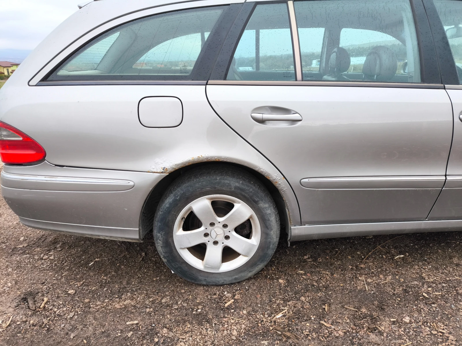 Mercedes-Benz E 320, снимка 7 - Автомобили и джипове - 54059476