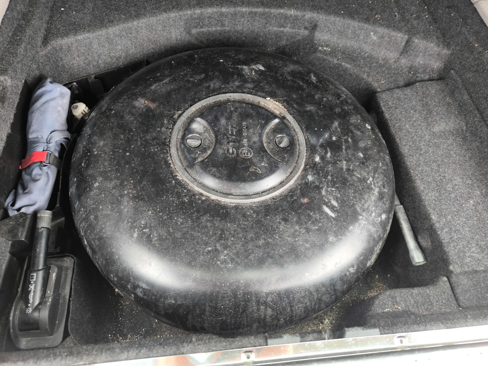 Mercedes-Benz E 320, снимка 10 - Автомобили и джипове - 54059476