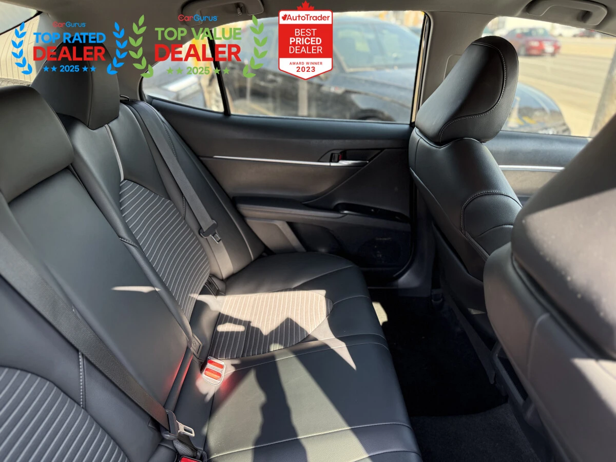 Toyota Camry SE, снимка 12 - Автомобили и джипове - 54163703