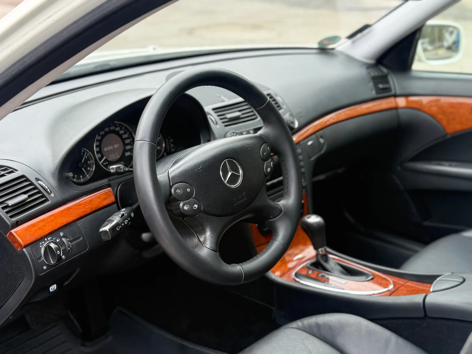 Mercedes-Benz E 220 ���� �� ��������� (������� ���� � ���) | Mobile.bg � ����������� 6