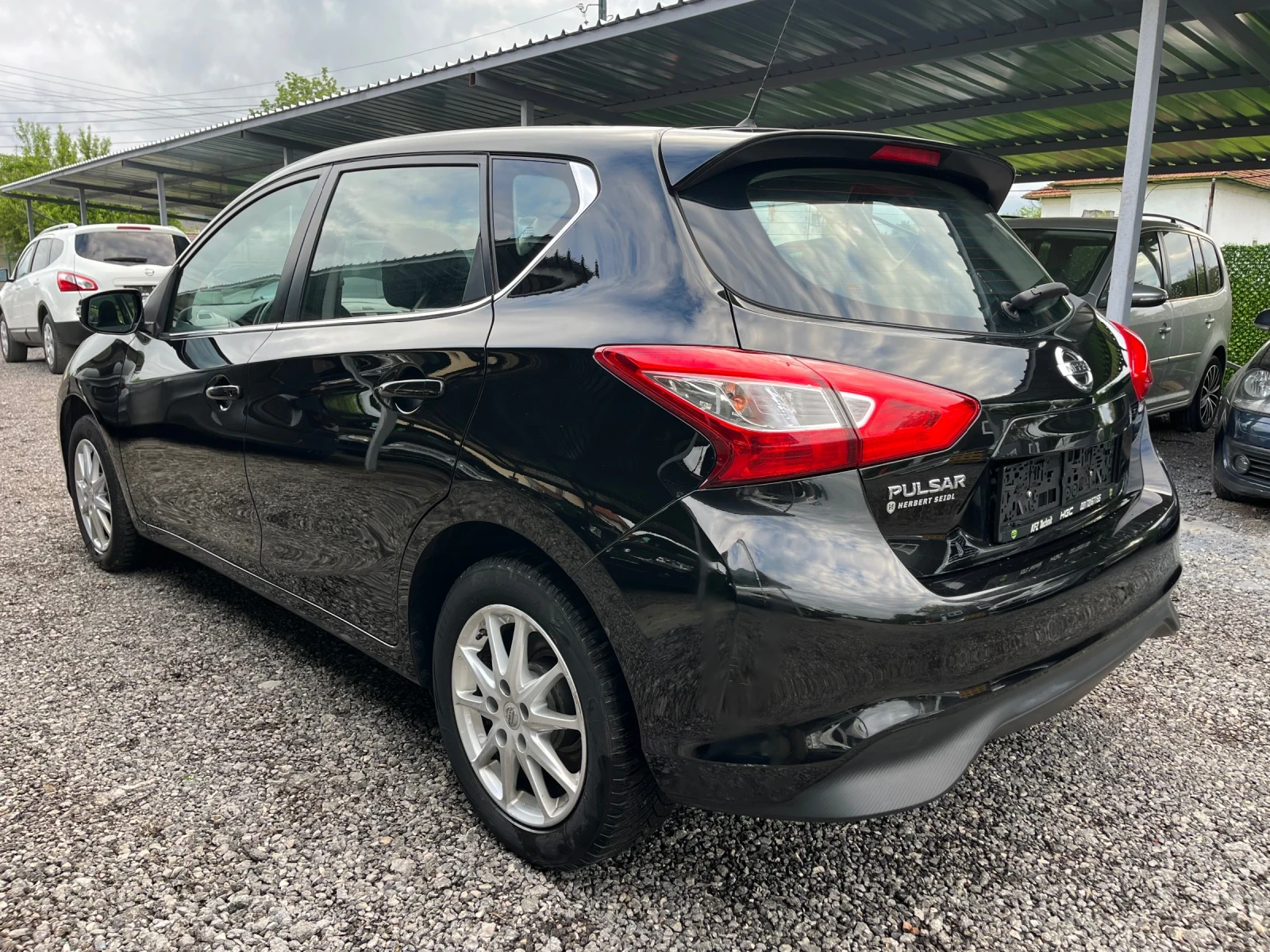 Nissan Pulsar 1.2i 115кс Turbo, снимка 6 - Автомобили и джипове - 54486920