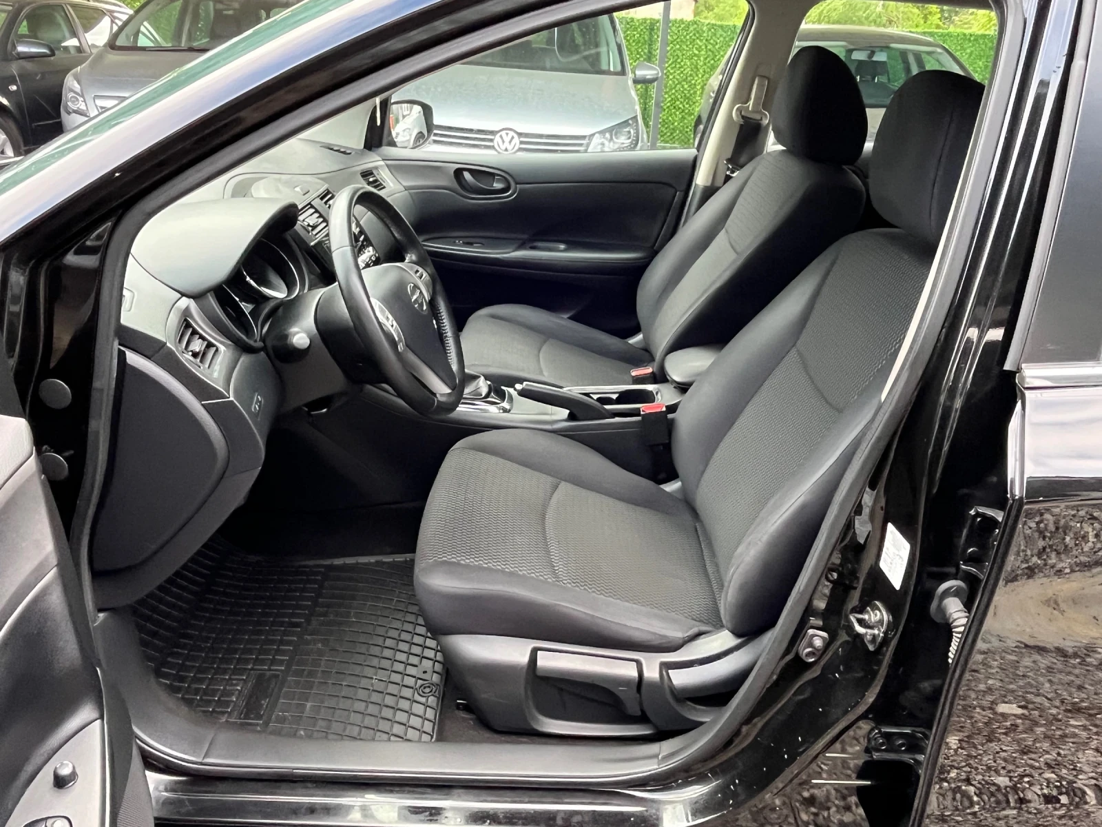 Nissan Pulsar 1.2i 115кс Turbo, снимка 11 - Автомобили и джипове - 54486920