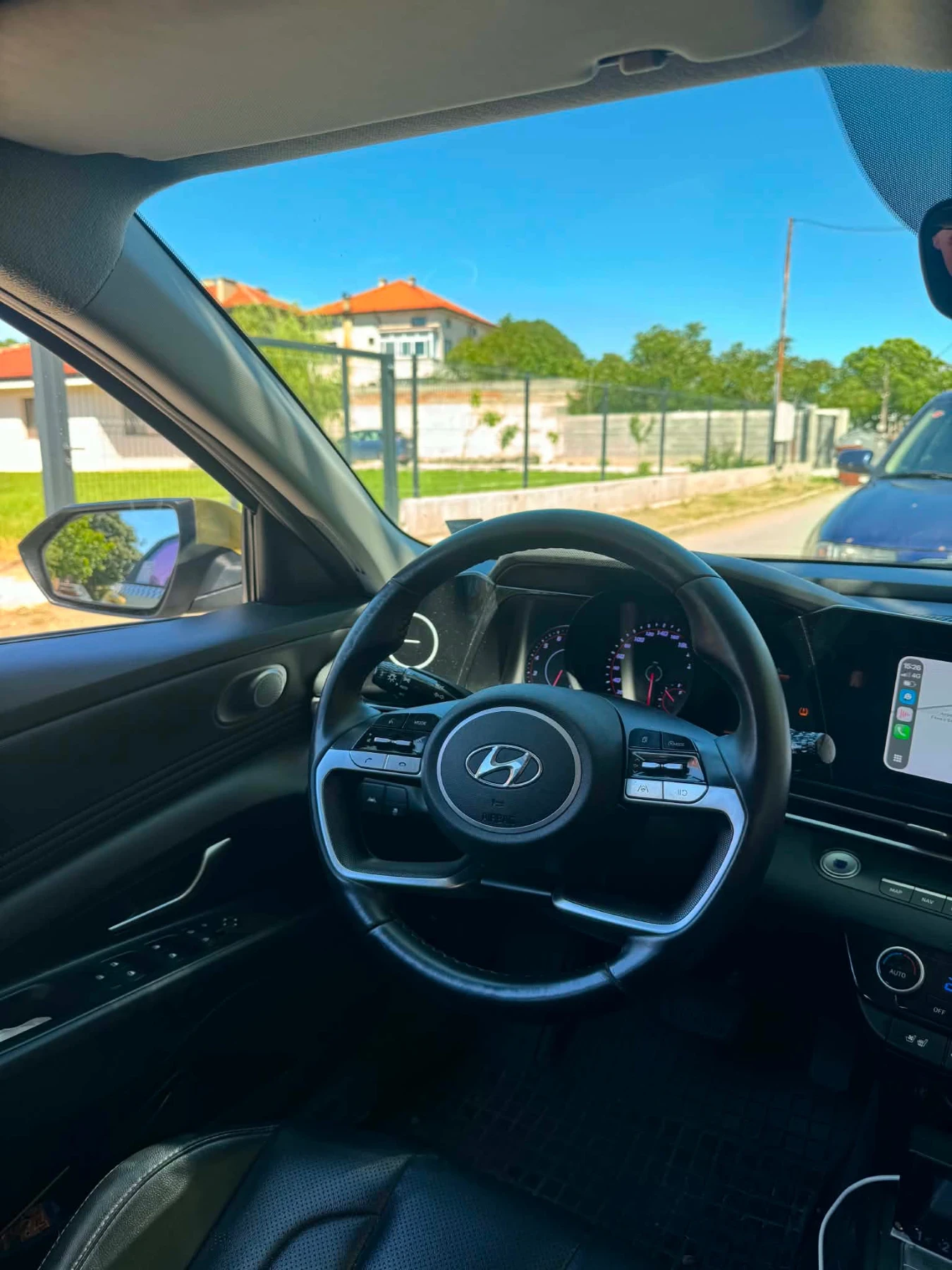 Hyundai Elantra, снимка 5 - Автомобили и джипове - 54596506
