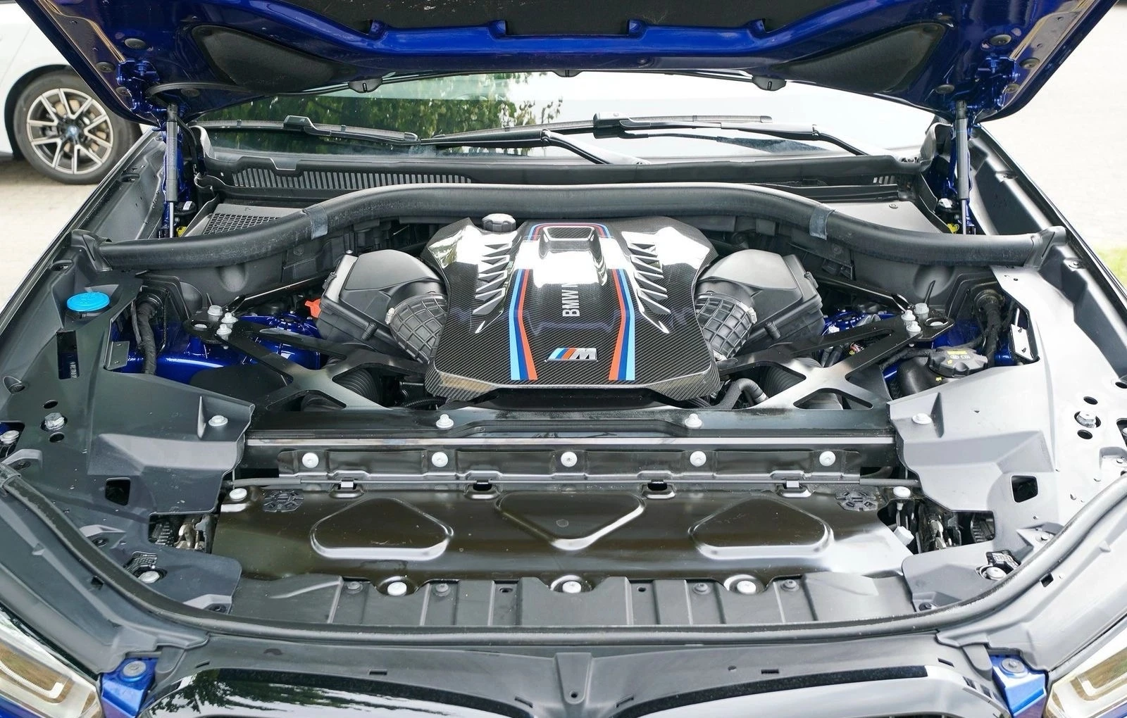 BMW X5M Competition, снимка 2 - Автомобили и джипове - 54735014