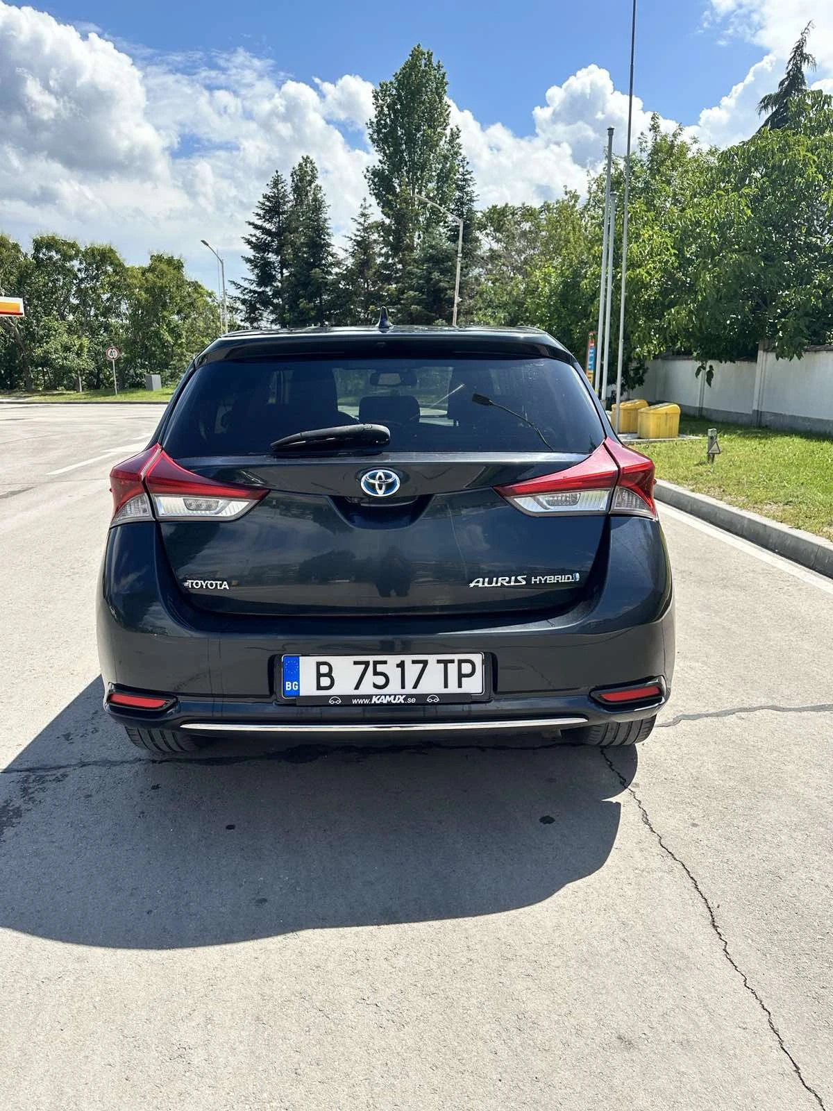 Toyota Auris 1.8 Hybrid e-CVT, снимка 5 - Автомобили и джипове - 54914688