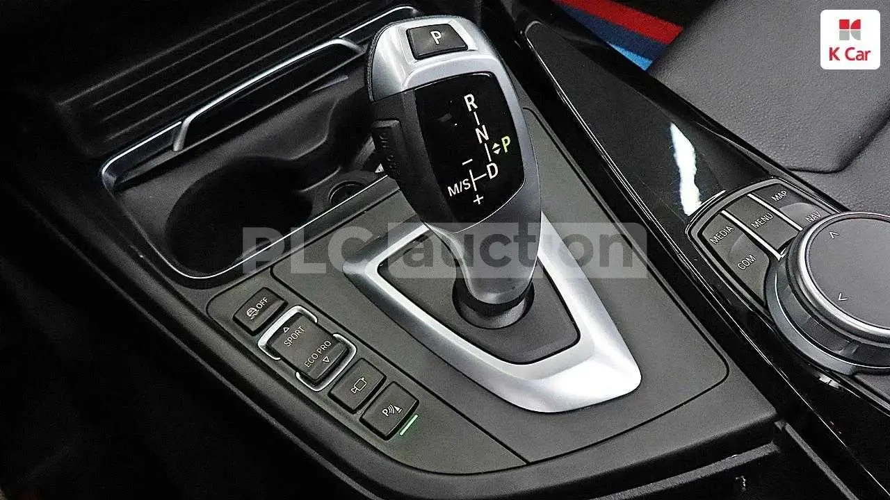BMW 5 Gran Turismo 2.0L| HUD| PANO| 360CAM| AMBIENT| , снимка 17 - Автомобили и джипове - 54928261