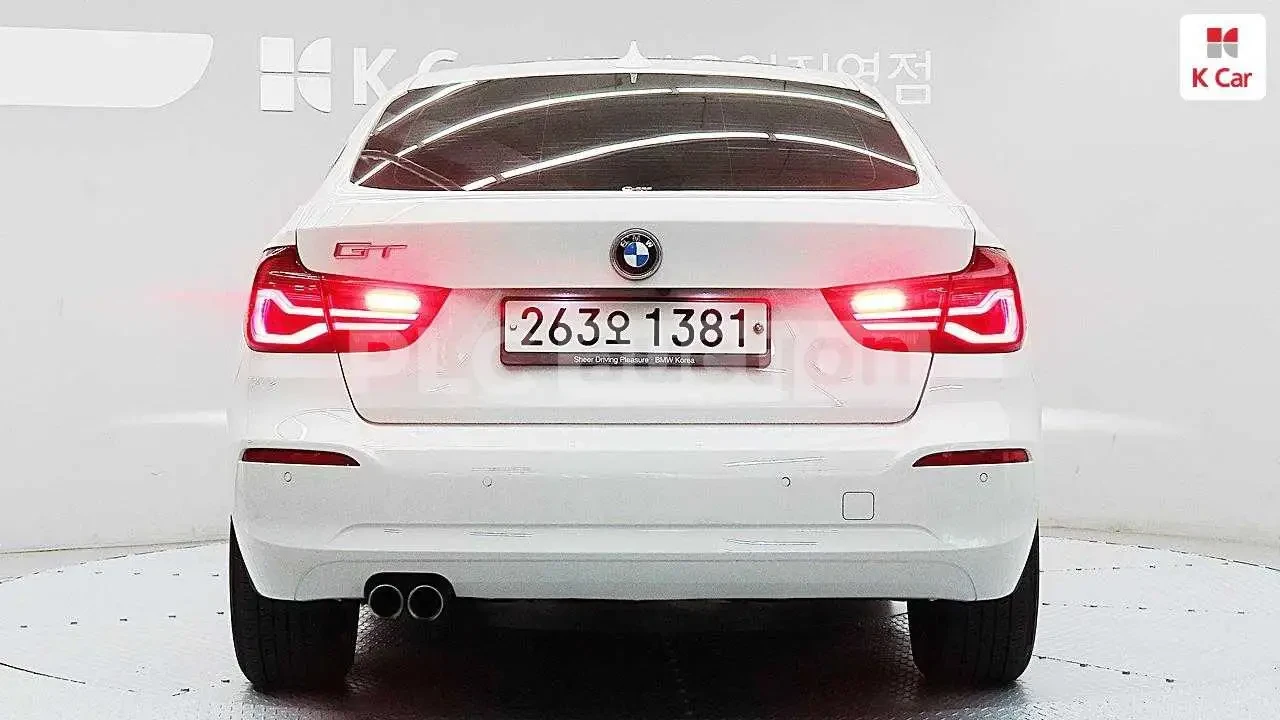 BMW 5 Gran Turismo 2.0L| HUD| PANO| 360CAM| AMBIENT| , снимка 6 - Автомобили и джипове - 54928261