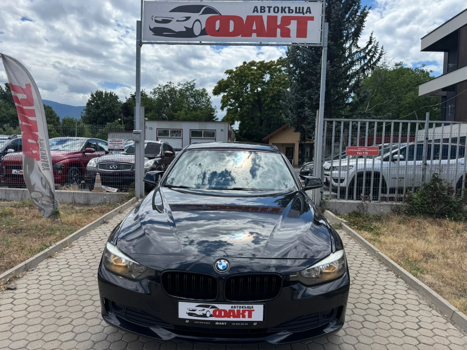 BMW 320 2.0D/AVTOMAT/NAVI, снимка 2 - Автомобили и джипове - 55263387