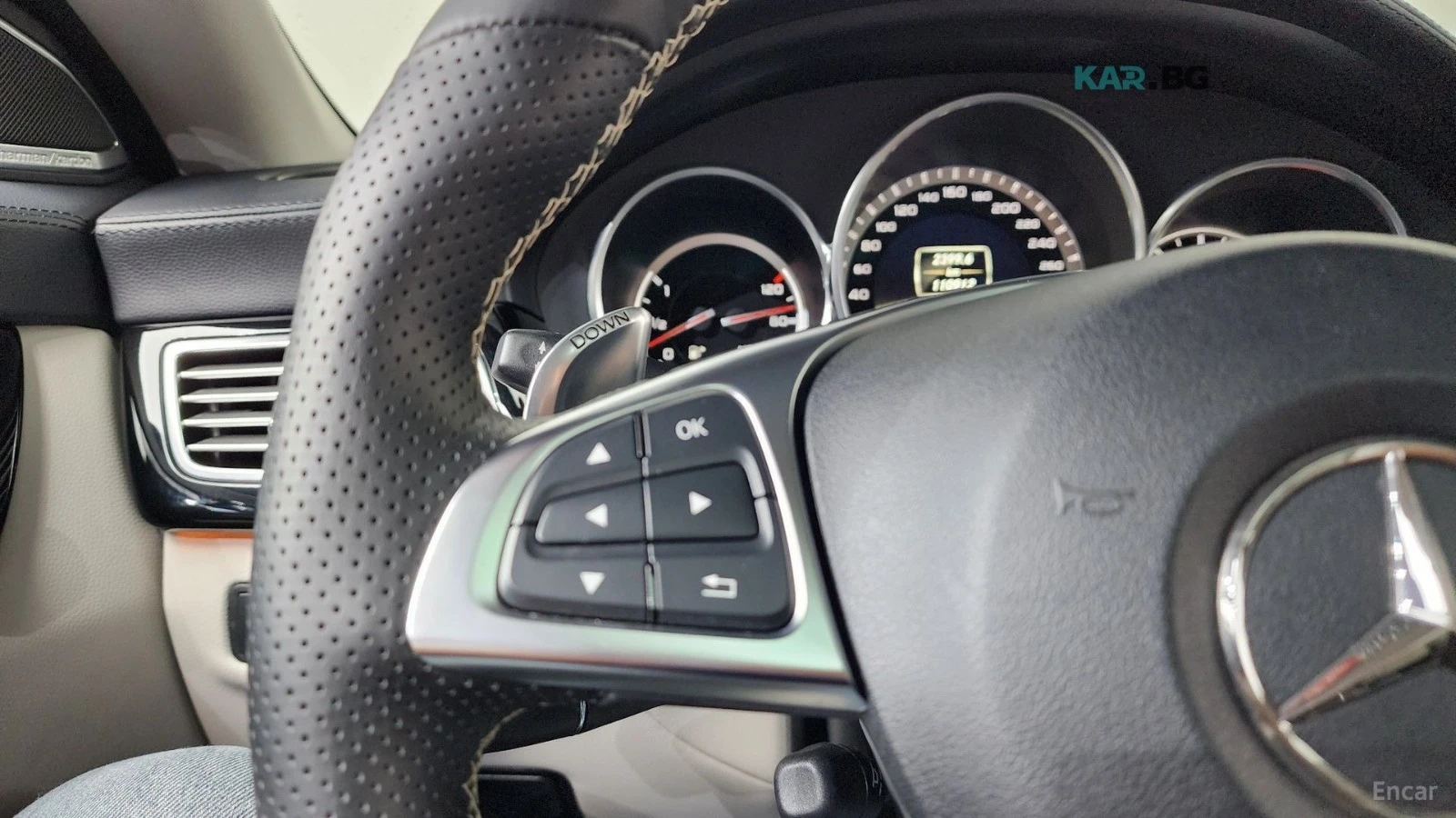 Mercedes-Benz CLS 63 AMG* КОЖА* ОБДУХВ* ПАНО* , снимка 15 - Автомобили и джипове - 55263717