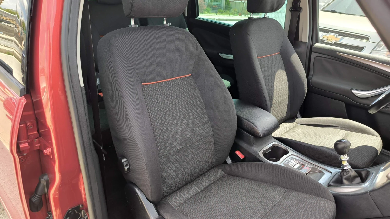 Ford Galaxy 2.0TDI, снимка 8 - Автомобили и джипове - 55672129