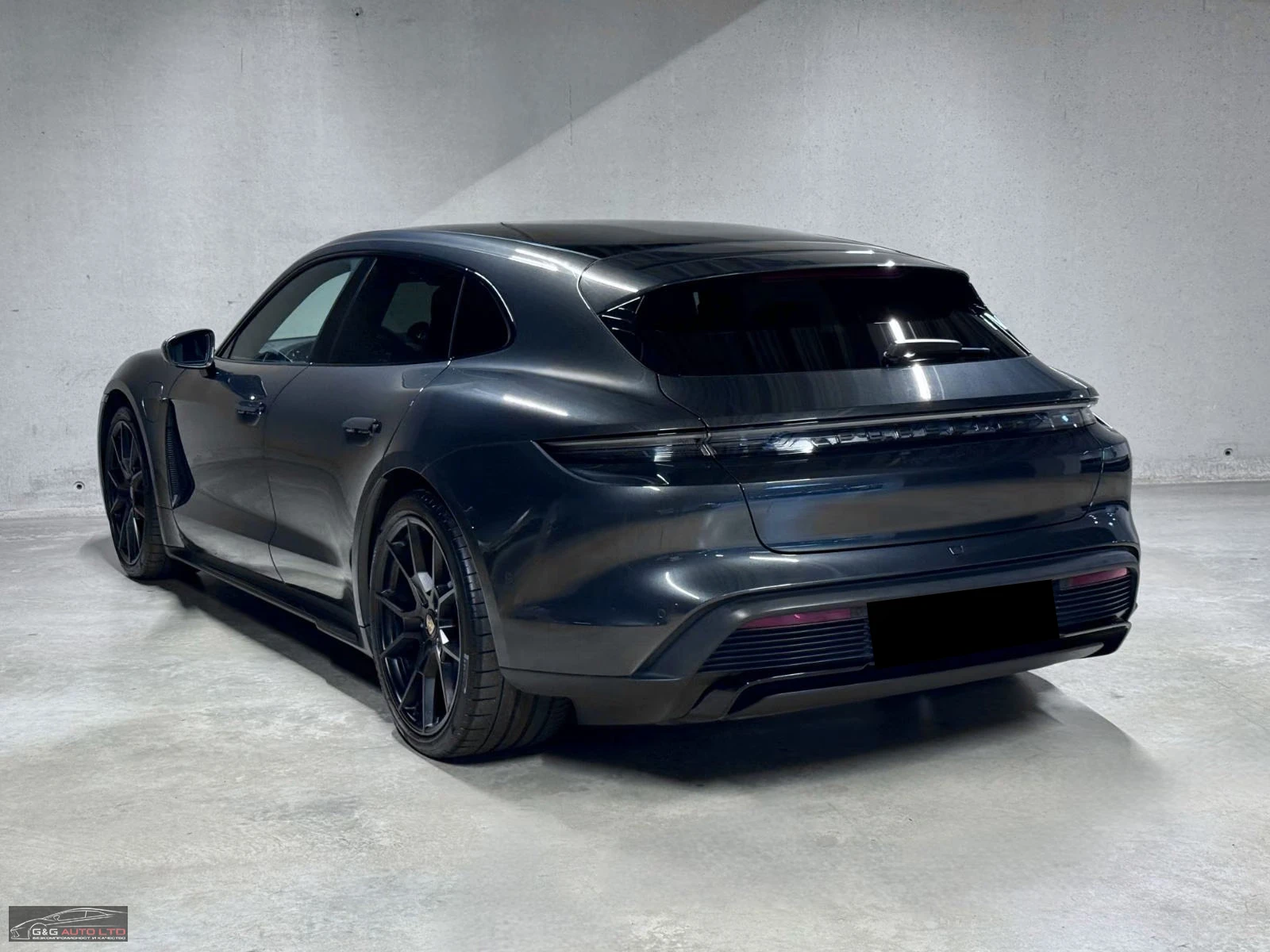 Porsche Taycan GTS/598HP/SPORT TURISMO/PANO/BOSE/360/ACC/845z, снимка 4 - Автомобили и джипове - 55824361