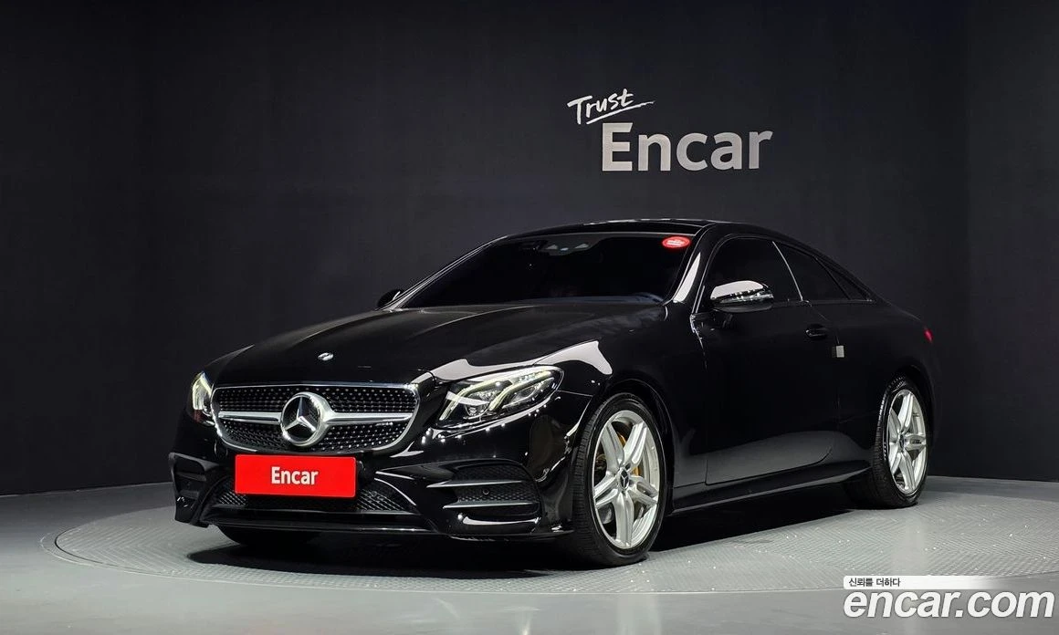 Mercedes-Benz E 220 E220d Coupe