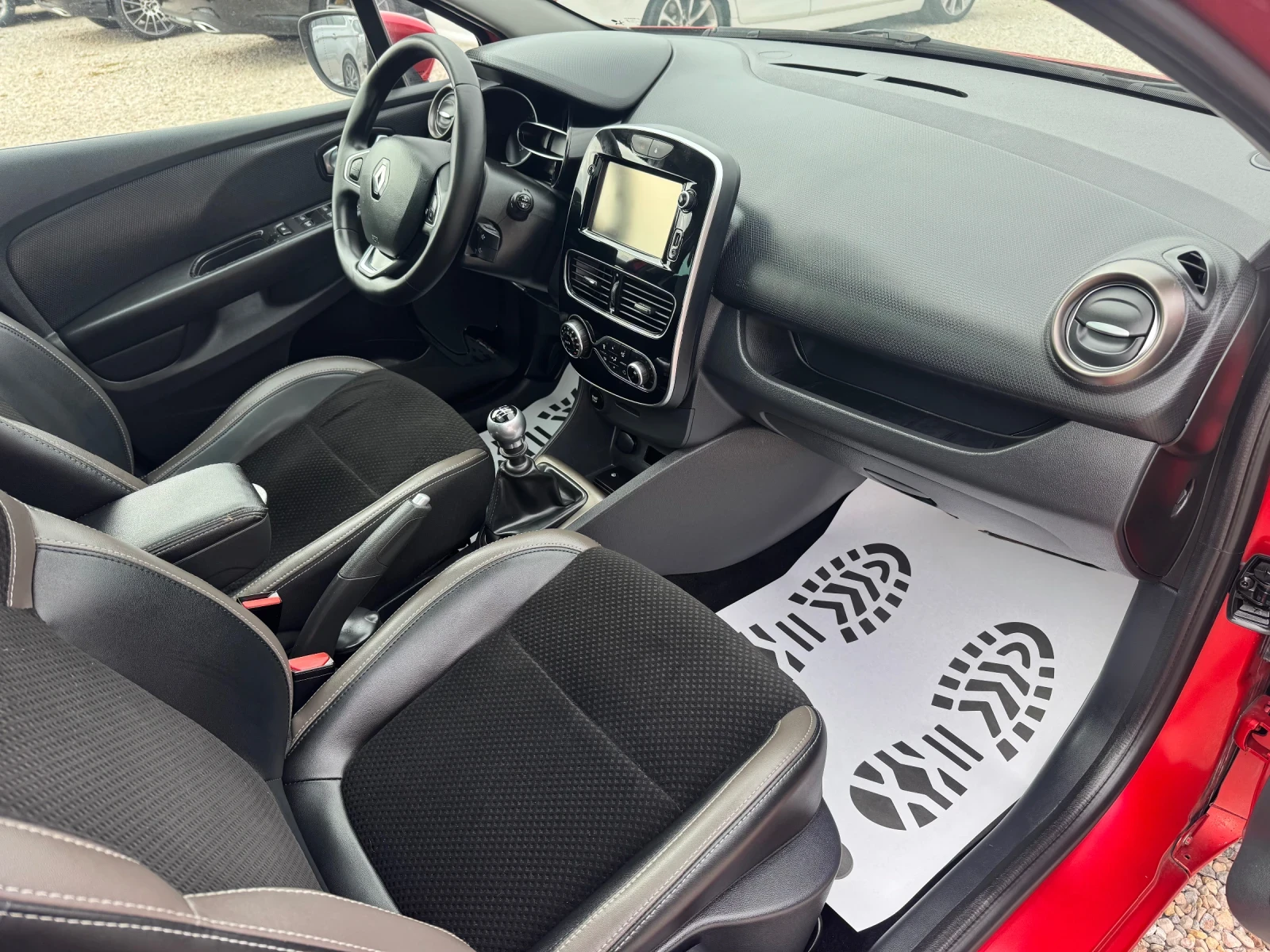 Renault Clio 1.5dCi 110kc* ENERGY EXCITE* ЛИЗИНГ * , снимка 10 - Автомобили и джипове - 56333427