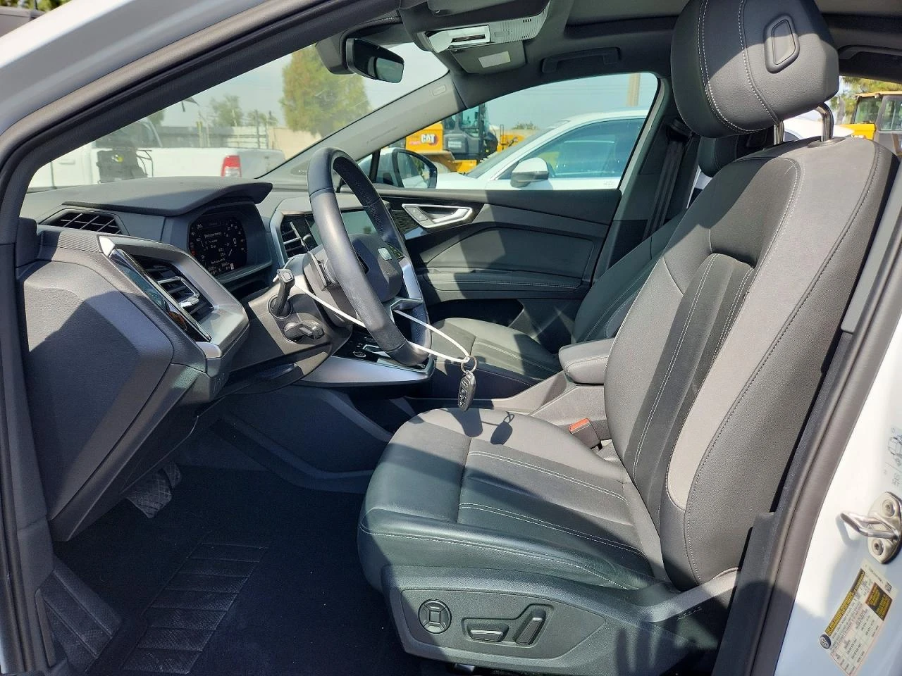 Audi E-Tron, снимка 7 - Автомобили и джипове - 56613803